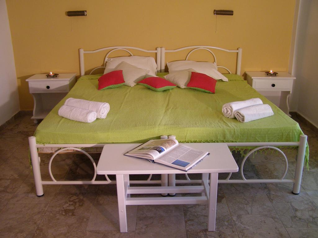 Nikis Apartments Agios Gordios  Exterior foto
